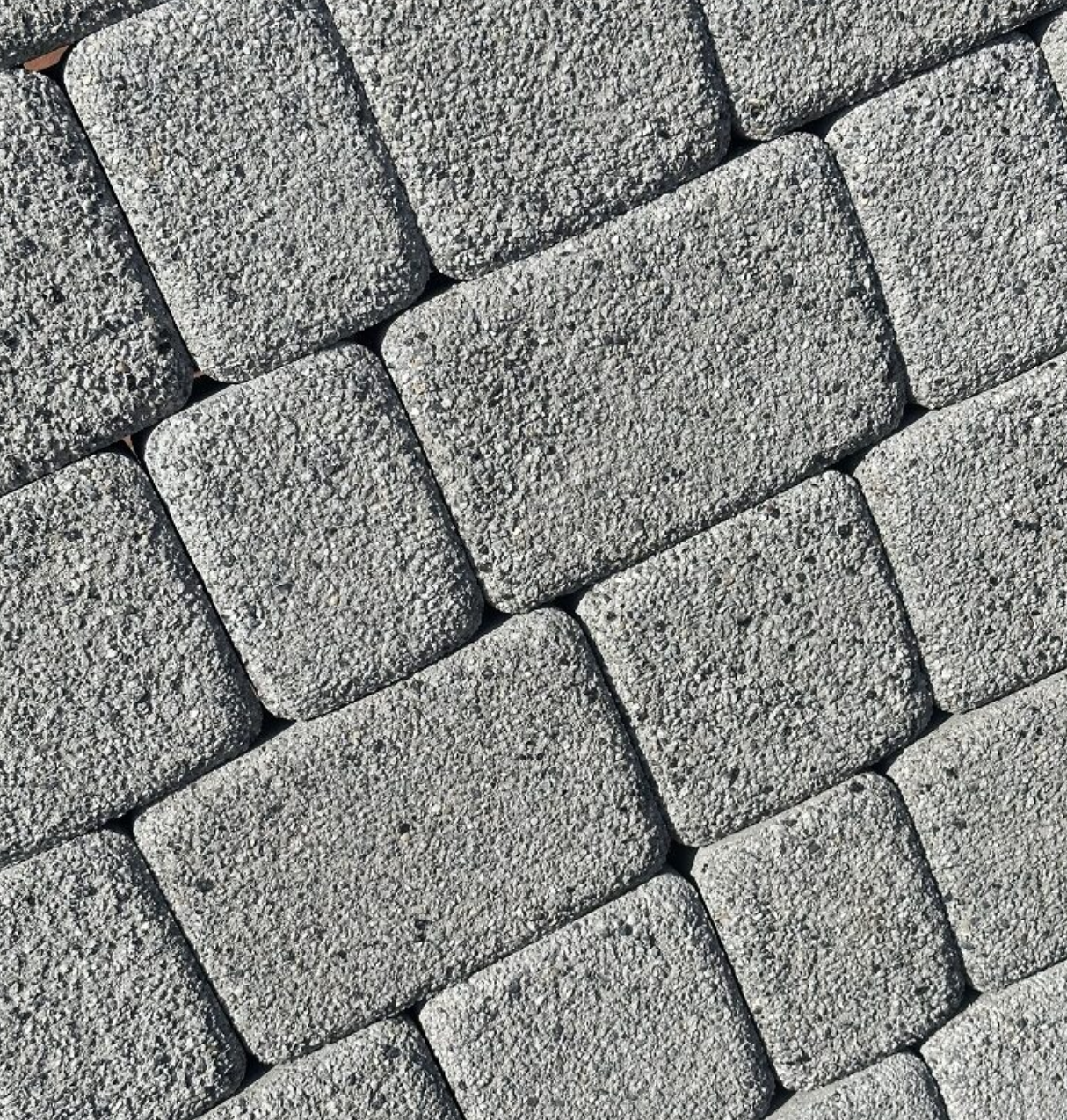 Bruc cu suprafața de granit