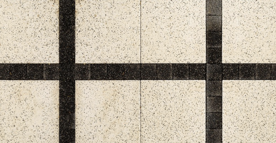 Pătrat 40×40 cu suprafața de granit